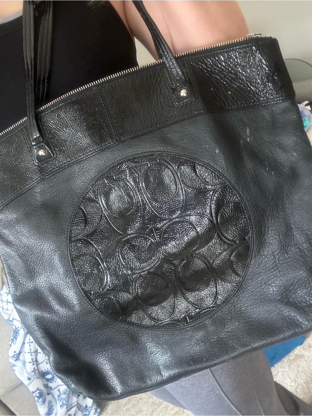 Coach Black Leather Tote with Embossed Signature Circle - Picture 9 of 11